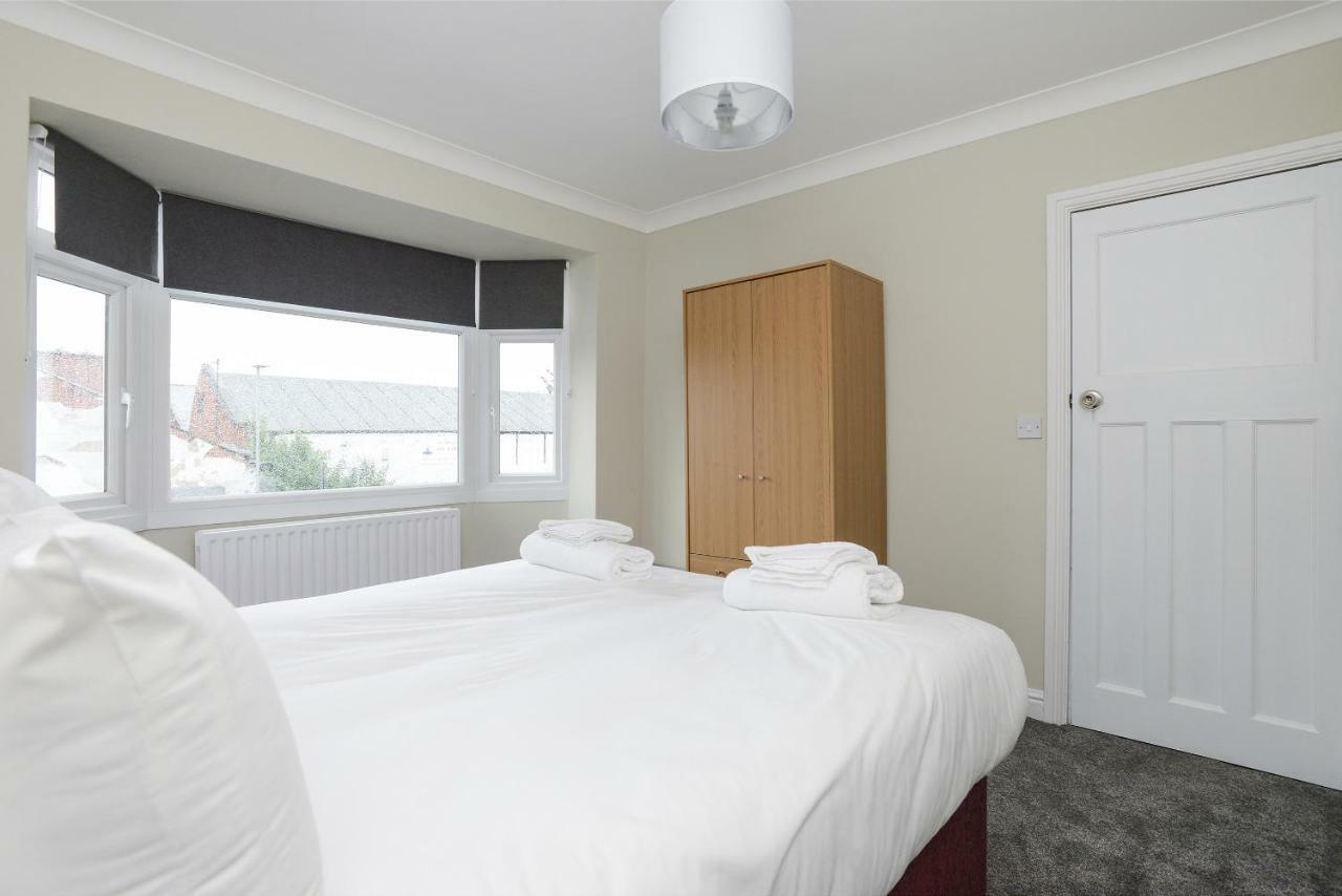 노팅엄 Cosy House In The Heart Of Beeston With Free Parking And Wifi 빌라 외부 사진